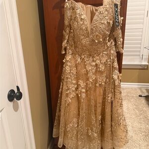 JOVANI 06637 champagne